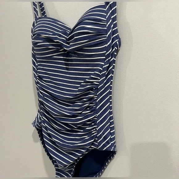 OnePiece NipTuck Joanne sz4 fitC-DD Swim• power mesh•bodySculpting tummy control - Picture 5 of 12